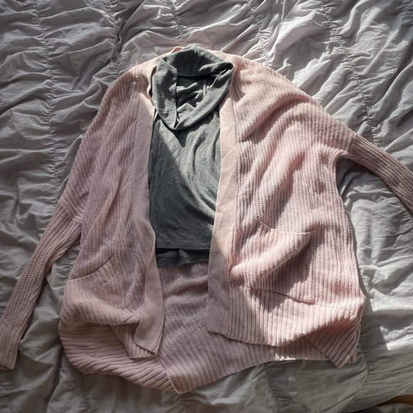 Grey urban outfitters mock neck tank top - Picture 3 of 3